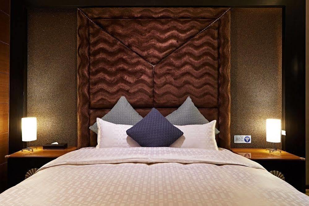 Prague Spring Boutique Motel Liujia Экстерьер фото