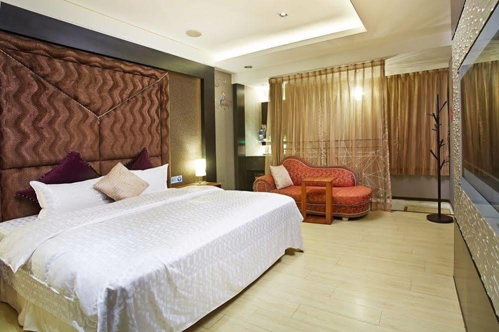Prague Spring Boutique Motel Liujia Экстерьер фото